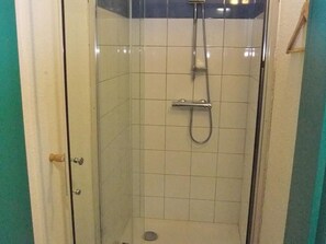 Unclassified image, 3 of 21, button - Gîte Le Séquoia: Comfort for 17, ideal for hiking in the Saône Vosges (Clairegoutte)