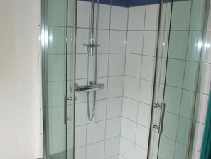 Unclassified image, 4 of 21, button - Gîte Le Séquoia: Comfort for 17, ideal for hiking in the Saône Vosges (Clairegoutte)