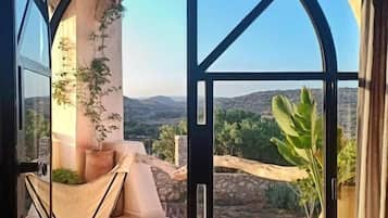 Dobbeltrom – deluxe, dalutsikt | Innvendig