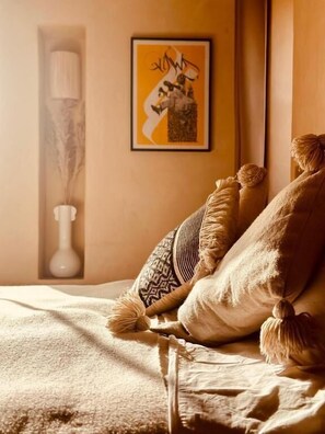 Double Room, Shared Bathroom, Garden View