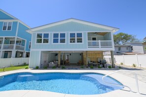 A heated pool - Brand New Walk to the Beach 5BR House with Private Pool! Island Time at Surfside (Surfside Beach)