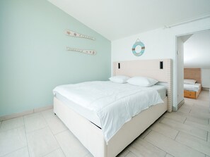 Apartment | 2 bedrooms - Light Filled Property Near Sea (Agde)