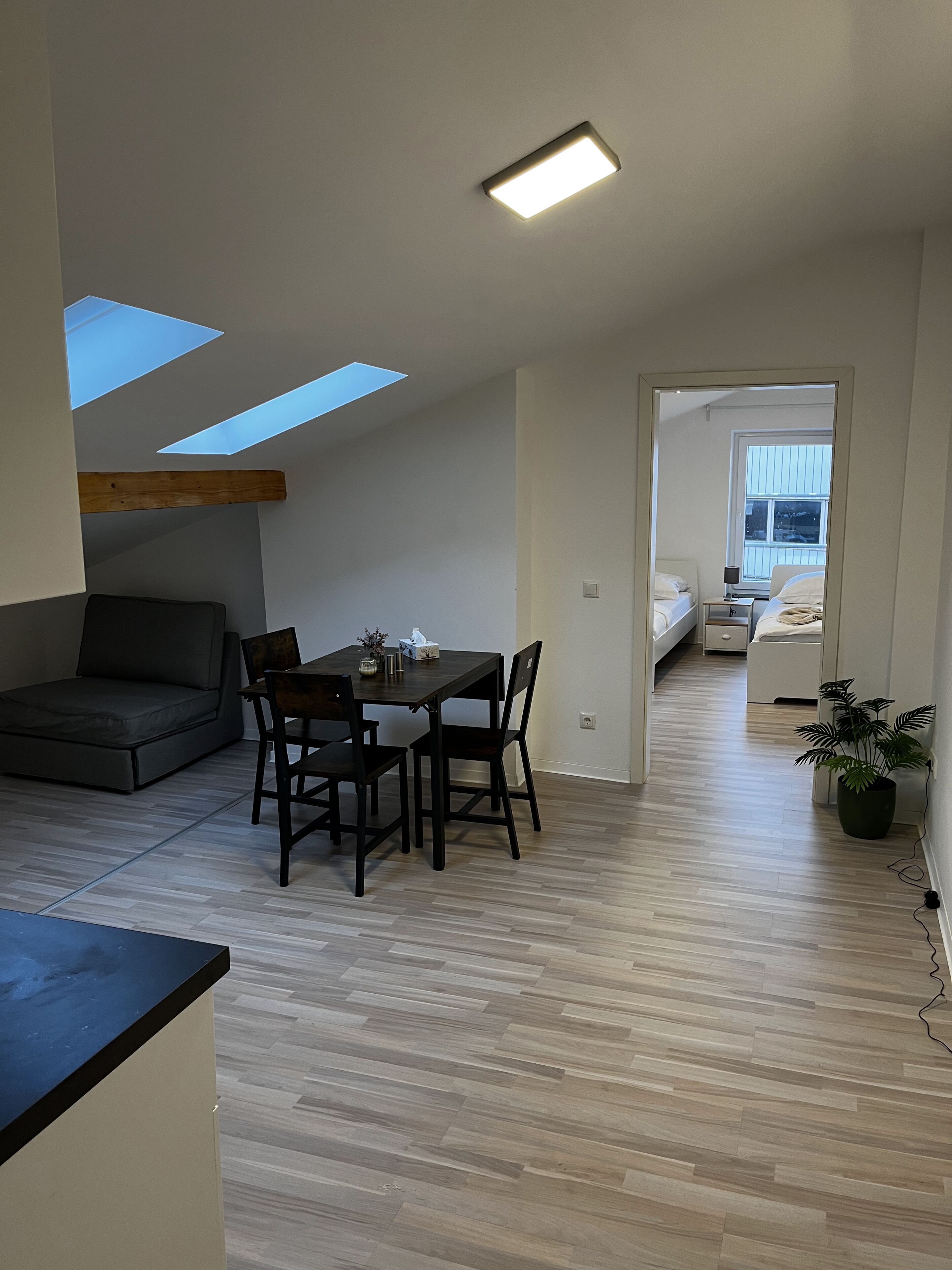 Comfort-Studiosuite, Küche | Eigene Küche | Kühlschrank, Ofen, Kochgeschirr/Geschirr/Besteck
