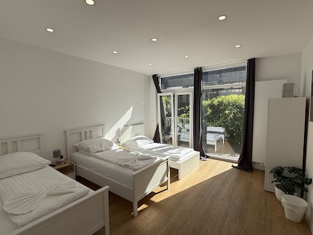 Free WiFi. CityStay Aparthotel Bergisch Gladbach