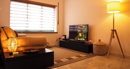 Quiet neighborhood, close to the historic center, beaches and trails - comfort and adventure.