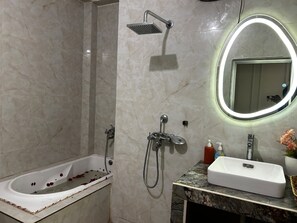 Unclassified image, 5 of 13, button - Entire 3rd Floor With Glass Room of 180° Mountain View & Private Terrace (Jamshedpur)