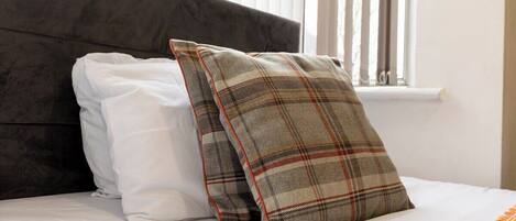 4 chambres, fer et planche Ă repasser, Wi-Fi, draps fournis