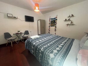 1 bedroom, iron/ironing board, WiFi, bed sheets - Comfortable and centrally located mini-apartment (Cusco)