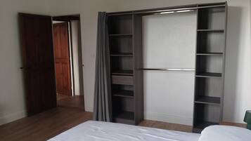 2 Schlafzimmer, kostenloses WLAN, BettwÀsche