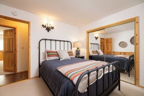 3 Schlafzimmer, Bügeleisen/Bügelbrett, kostenloses WLAN, Bettwäsche