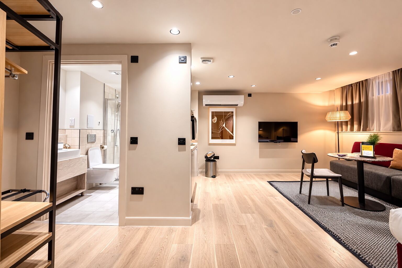 Suite estudio Prestigio | Área de sala de estar