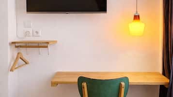 Classic Double Room | Desk, laptop workspace, free WiFi