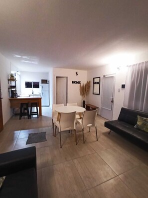 Imagen sin descripción, 3 de 16, botón