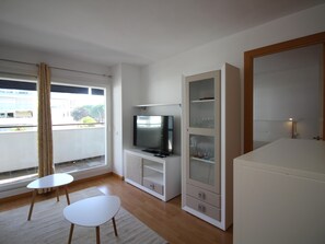 Interior - Spacious apartment with terrace - 2 guests (Roses)
