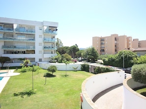 Exterior - Spacious apartment with terrace - 2 guests (Roses)