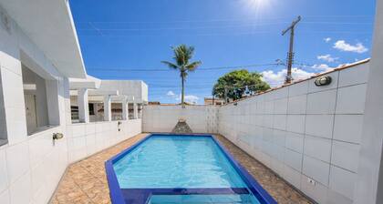 Casa com Piscina e Churrasqueira no Savoy
