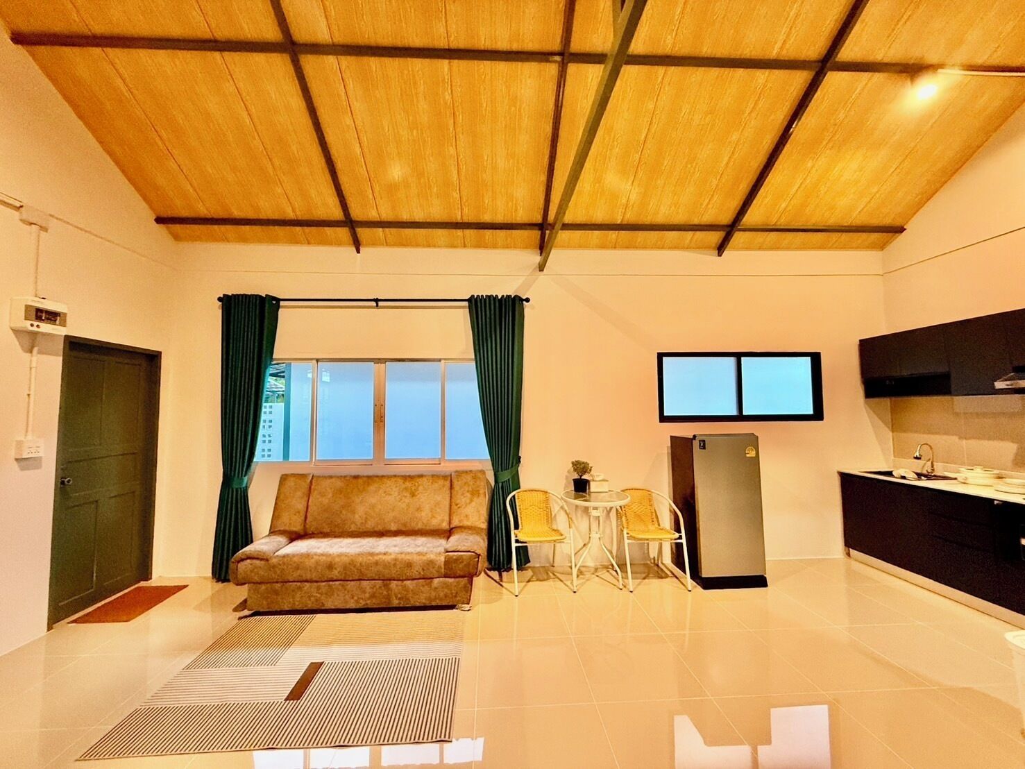 Comfort-Zimmer, Balkon, Gartenblick | Wohnbereich