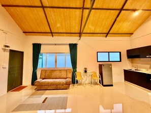 Comfort Room, Balcony, Garden View | Living area - the house pai (Pai)