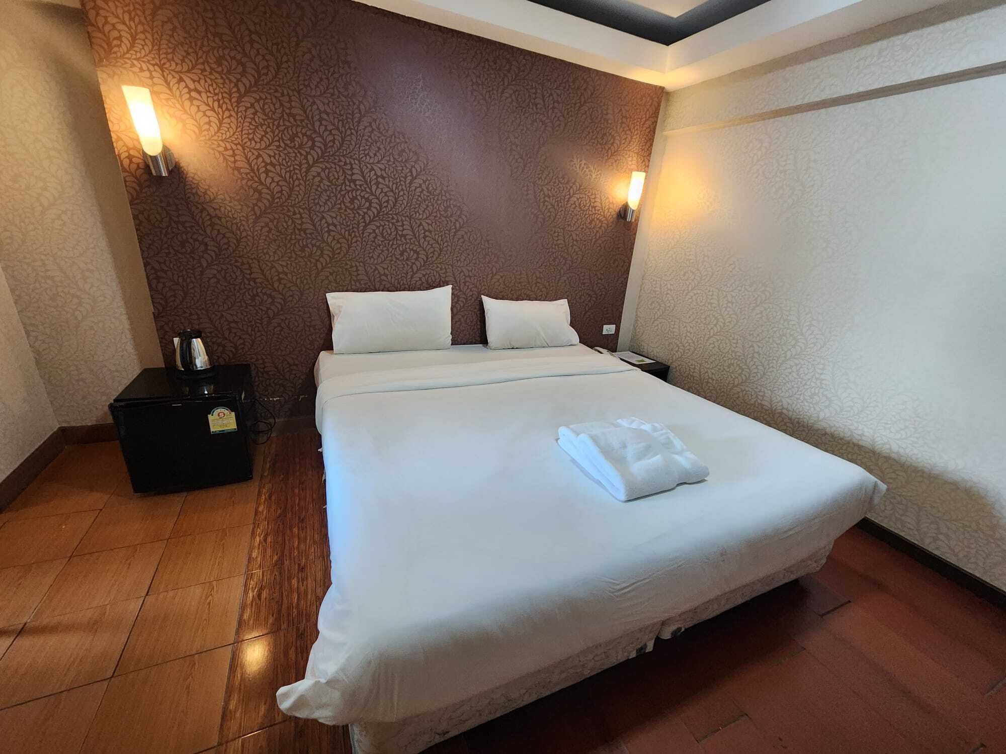 พื้นที่ทำงานแบบใช้แล็ปท็อป