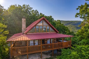 Exterior - Endless Mountains From Porch Swings In The Sky (PIGEON FORGE)