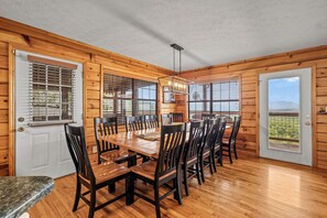 Dining - Views For Days And City Lights (PIGEON FORGE)