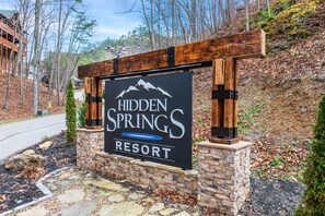 Property grounds - Views For Days And City Lights (PIGEON FORGE)