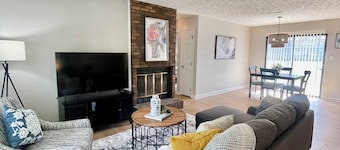 Cozy & Convenient Knoxville Haven