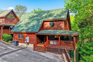 Exterior - Resort Location*15 minutes to Dollywood*Sleeps 10 (Pigeon Forge)
