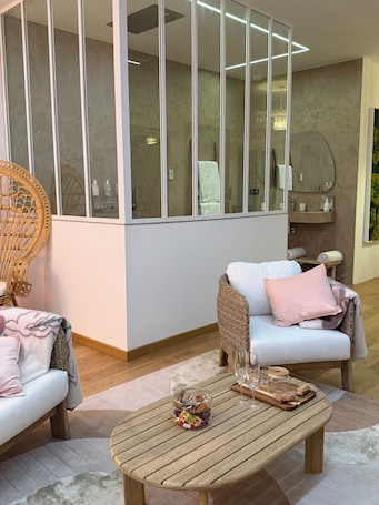 Spa. 1h30 from Paris - Romantic spa suite and private sauna on a country terrace