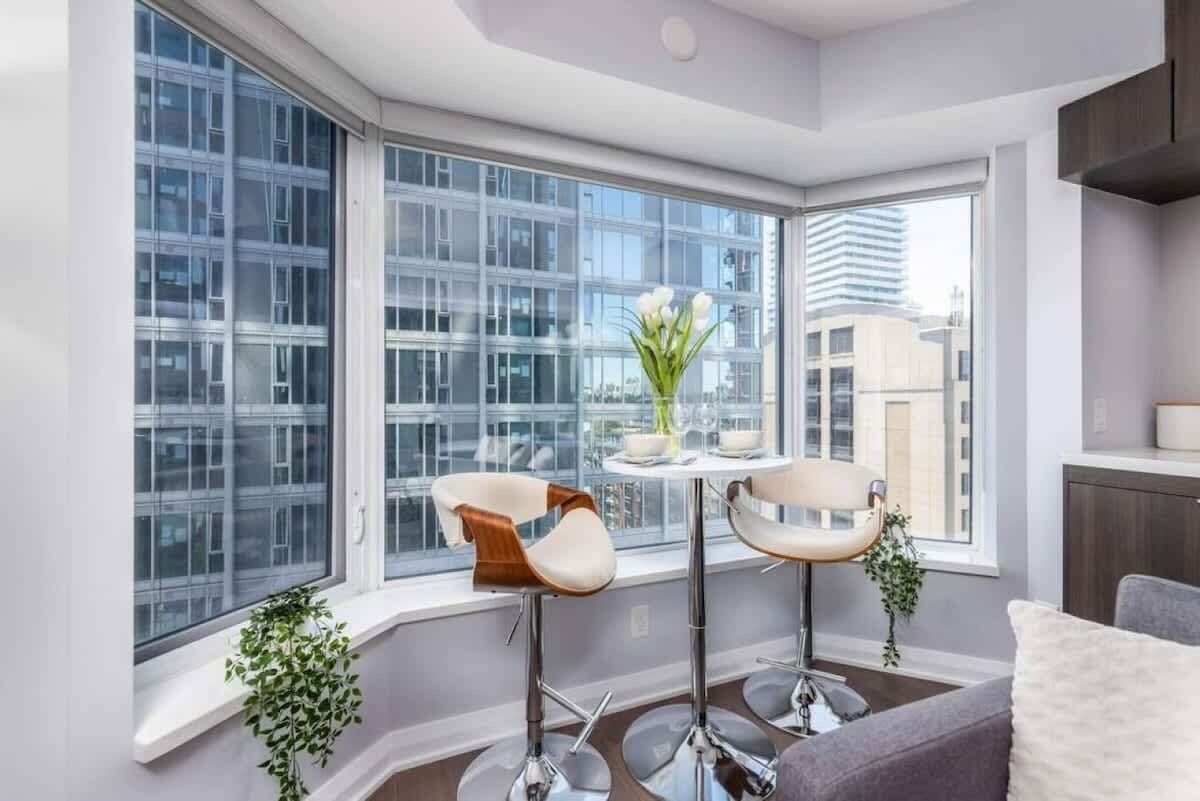 Yorkville living - modern luxury
