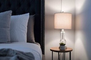 Yorkville living - modern luxury - Modern Yorkville 1Br 1Ba Gym Upscale Area (Toronto)