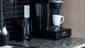 Kitchen amenities