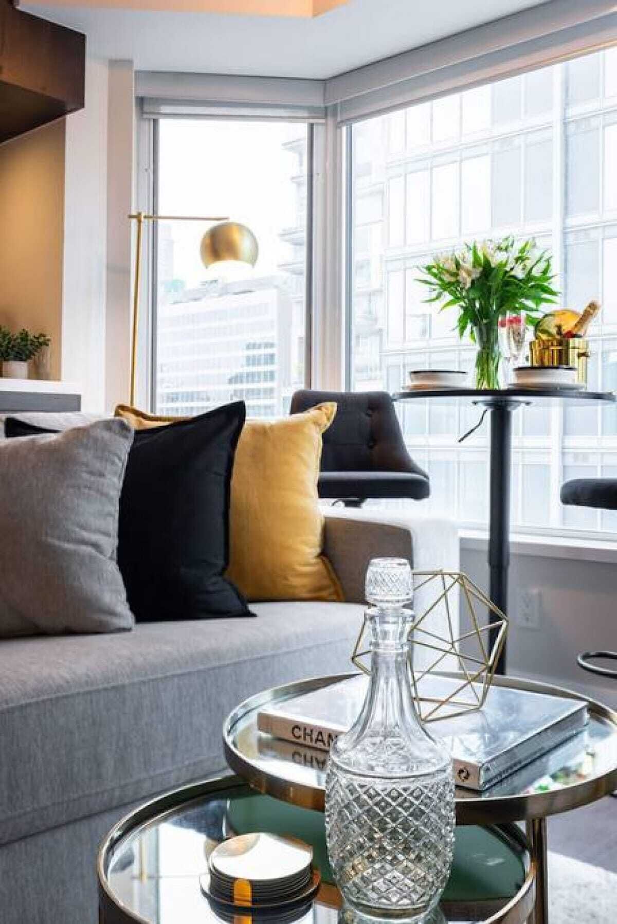 Yorkville living - modern luxury.