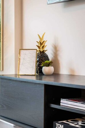 Yorkville living - modern luxury. - Yorkville Living 1 BR/1BA with Gym in Upscale Area (Toronto)