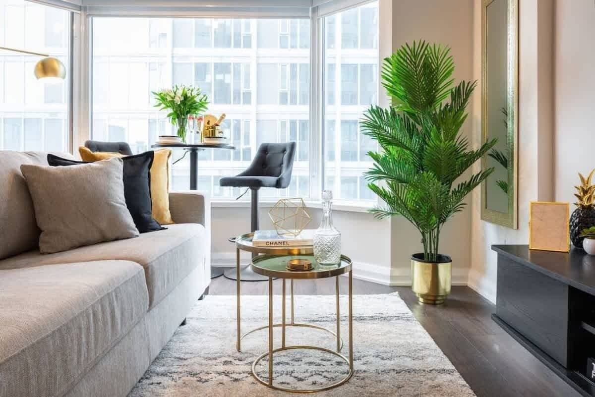 Yorkville living - modern luxury.