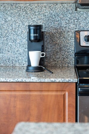 Kitchen details - Ent District 3 Bedroom + 2Bath + Parking+ CN Tower (Toronto)