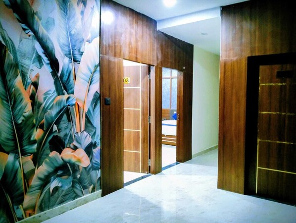 Interior - De Tulip Gravity (Bhopal)