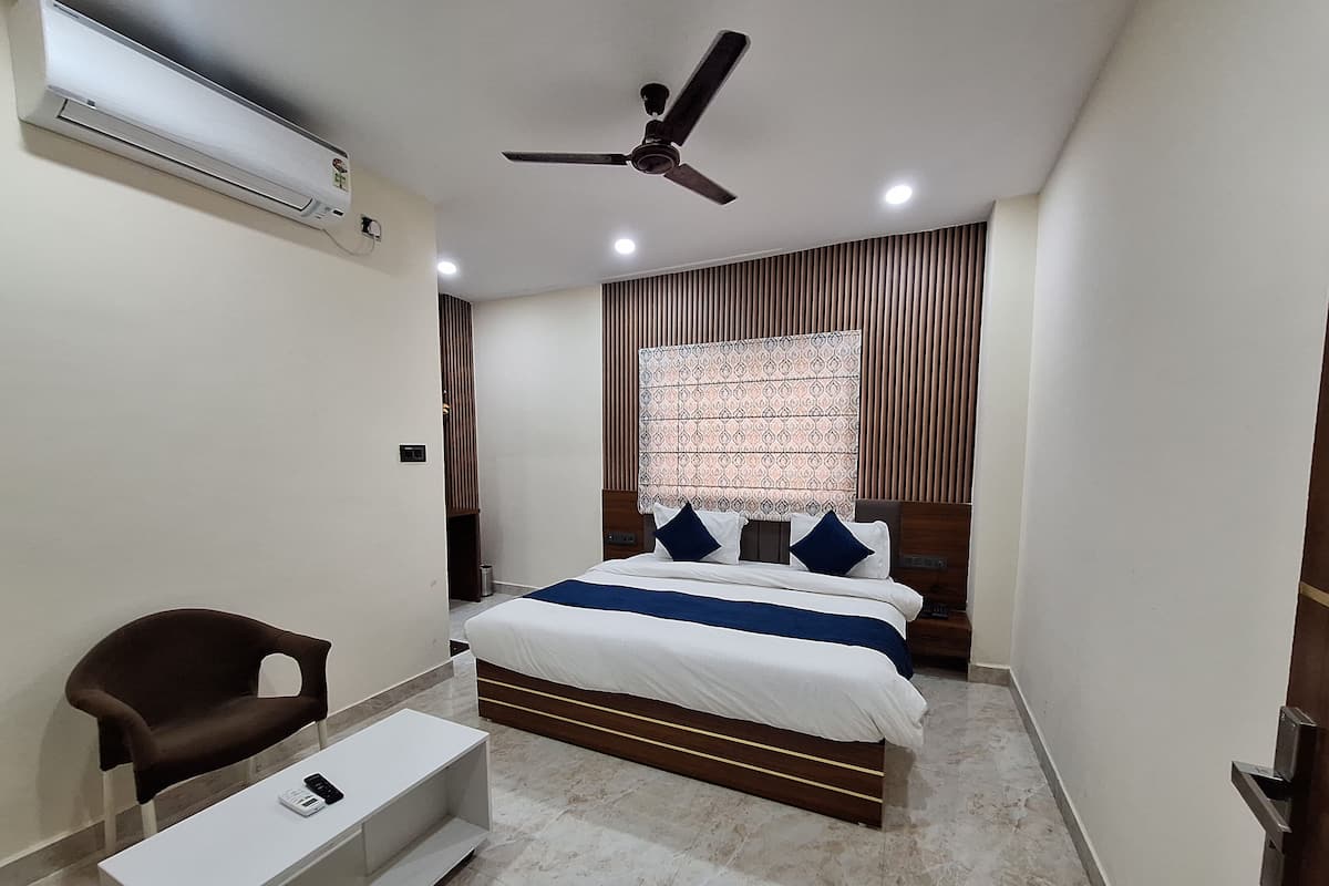 Deluxe Room | Free WiFi