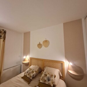 2 dormitorios, tabla de planchar con plancha, wifi y ropa de cama