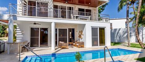 Luxury Villa, Ocean View | Private pool