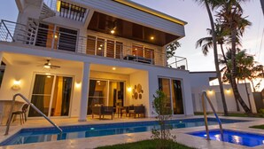 Vila Mewah, pemandangan samudra | Kolam renang