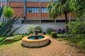 1 bedroom - Apto com Piscina e Garagem Perto do Ibirapuera (São Paulo)