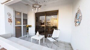 Exterior detail - Cozy 2-bedroom apartment walking dinstance to beach (Larnaka)