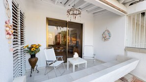 Exterior detail - Cozy 2-bedroom apartment walking dinstance to beach (Larnaka)