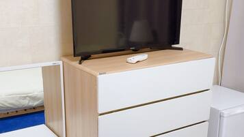 Basic Double Room, 1 Queen Bed, Non Smoking, City View