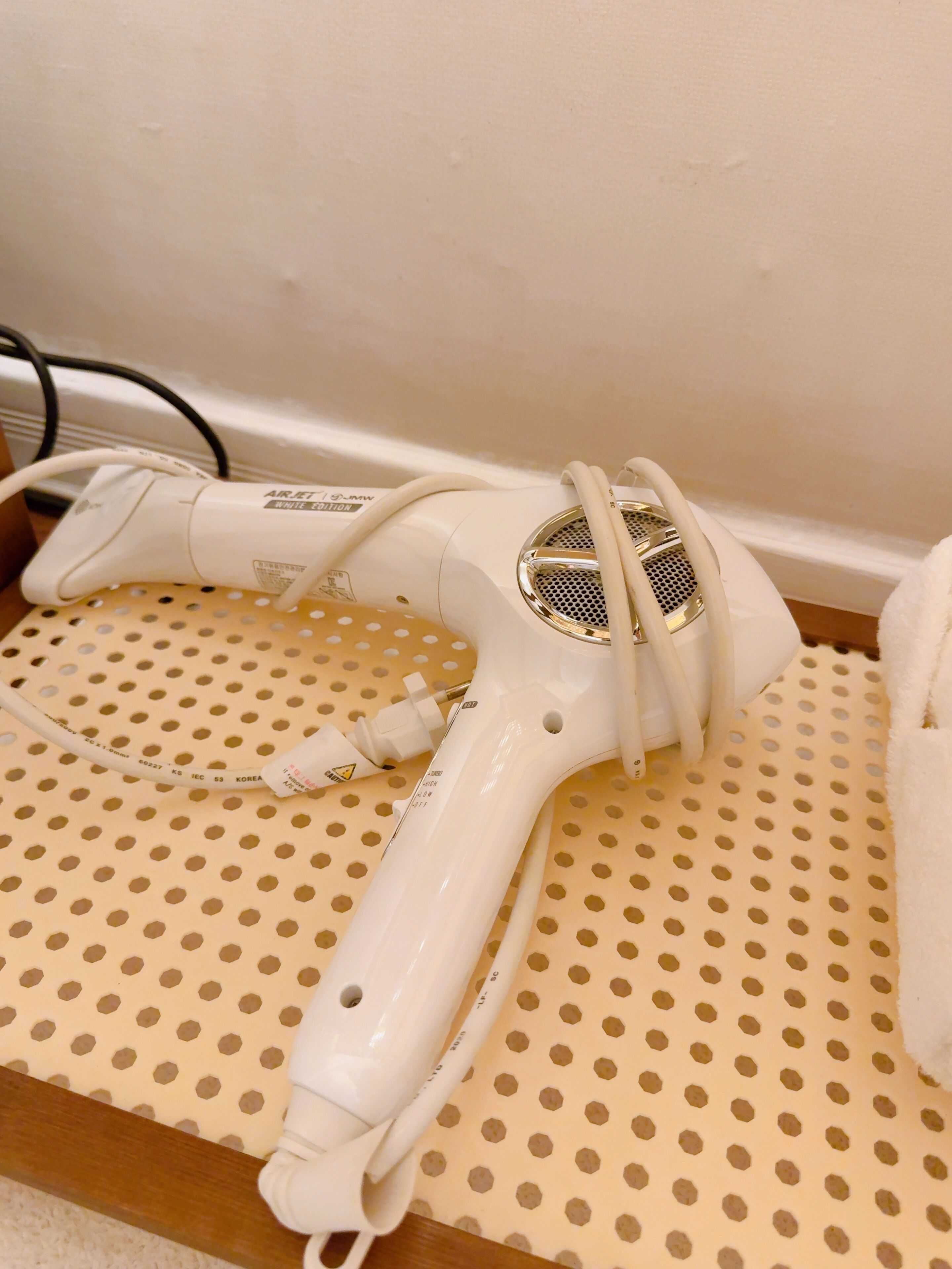 ベーシック ダブルルーム クイーンベッド 1 台 禁煙 シティビュー