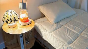 Basic Single Room, 1 Large Single Bed, Non Smoking, City View