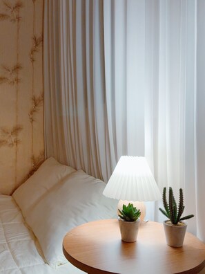 ベーシック ダブルルーム クイーンベッド 1 台 禁煙 シティビュー