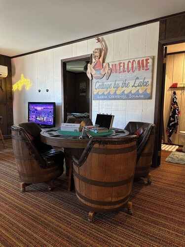 Step back in time to Camp Oz!   All 5 star reviews on other booking site!