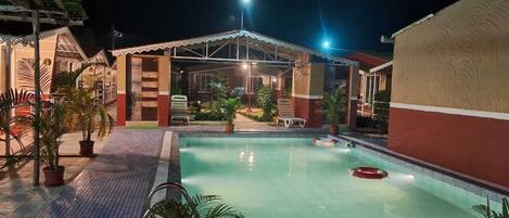 Alberca al aire libre